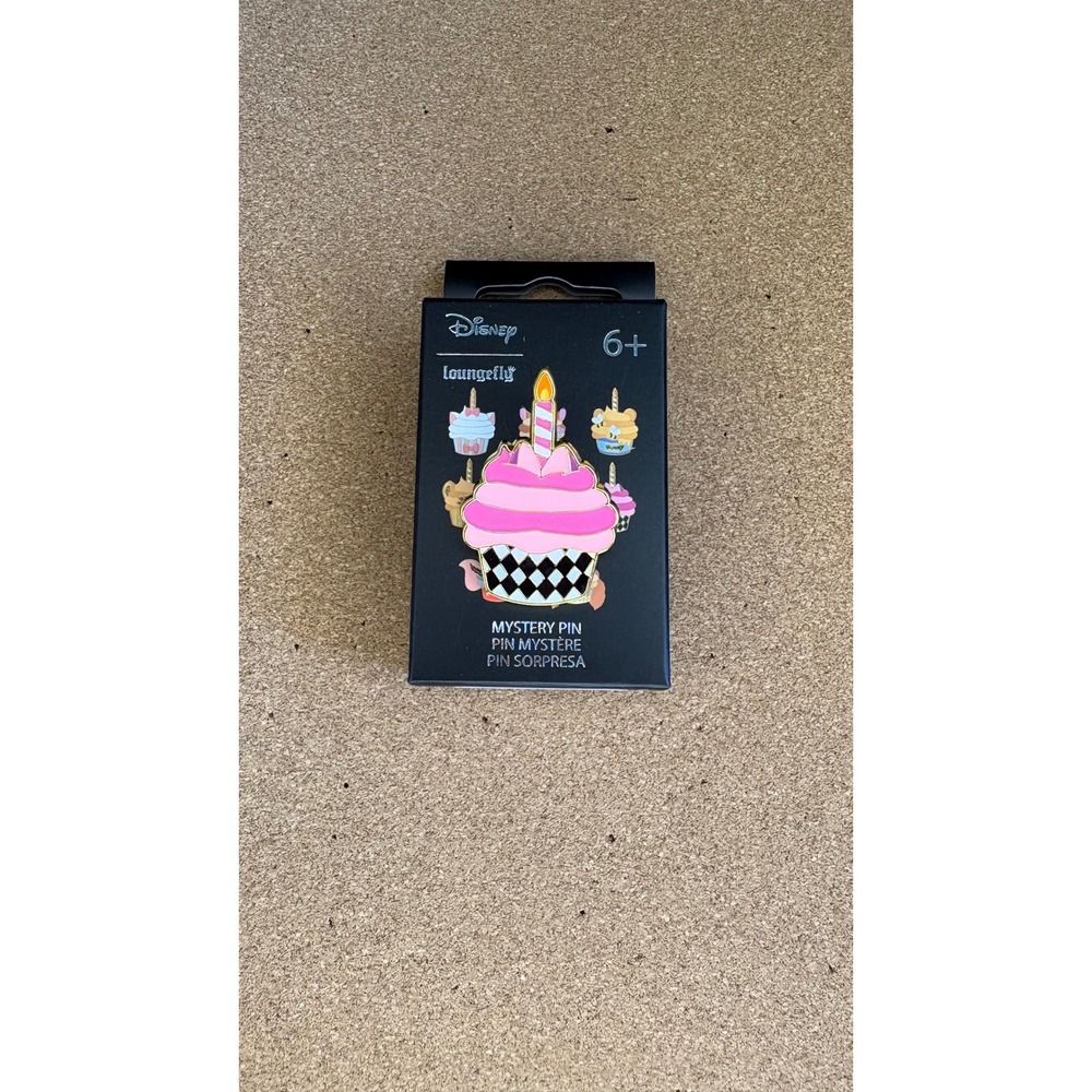 Loungefly Disney Character Cupcakes Pin - Cheshire Cat